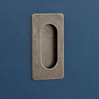 Console d'appoint Mid-Century, Noyer/Bleu, Blanc et Gris anthracite, 2 portes