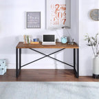 Bureau individuel en bois brun avec bordure naturelle