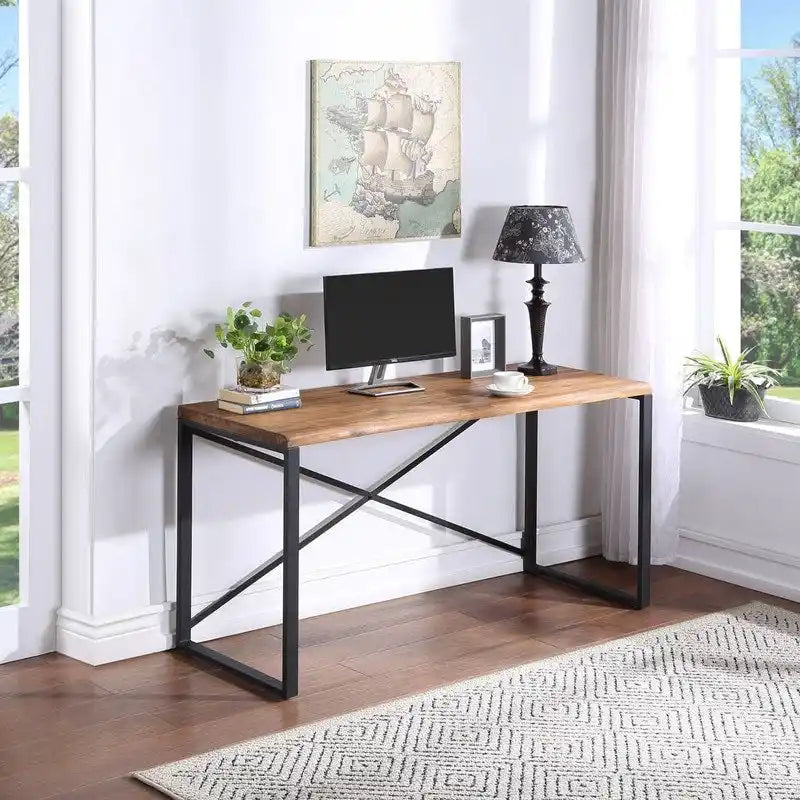 Bureau individuel en bois brun avec bordure naturelle